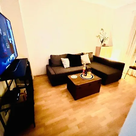 Schone 2raumwohnung In Perfekter Lage Apartment